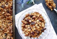Artisan Olive Oil Granola: Almond and Chia Blend