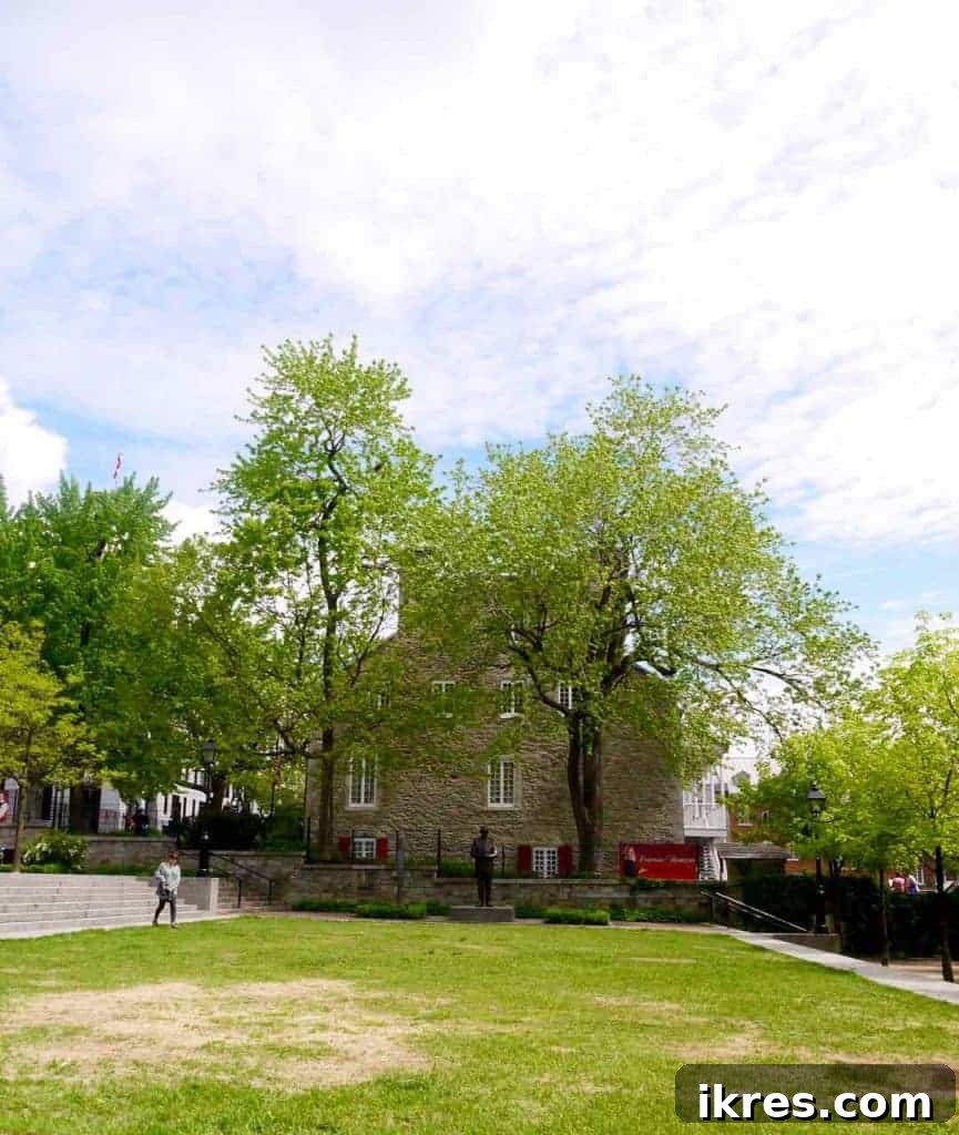 Quebec Destinations Montreal Baie St Paul La Malbaie 3 Exploring the Charming European-Style Buildings of Old Montreal