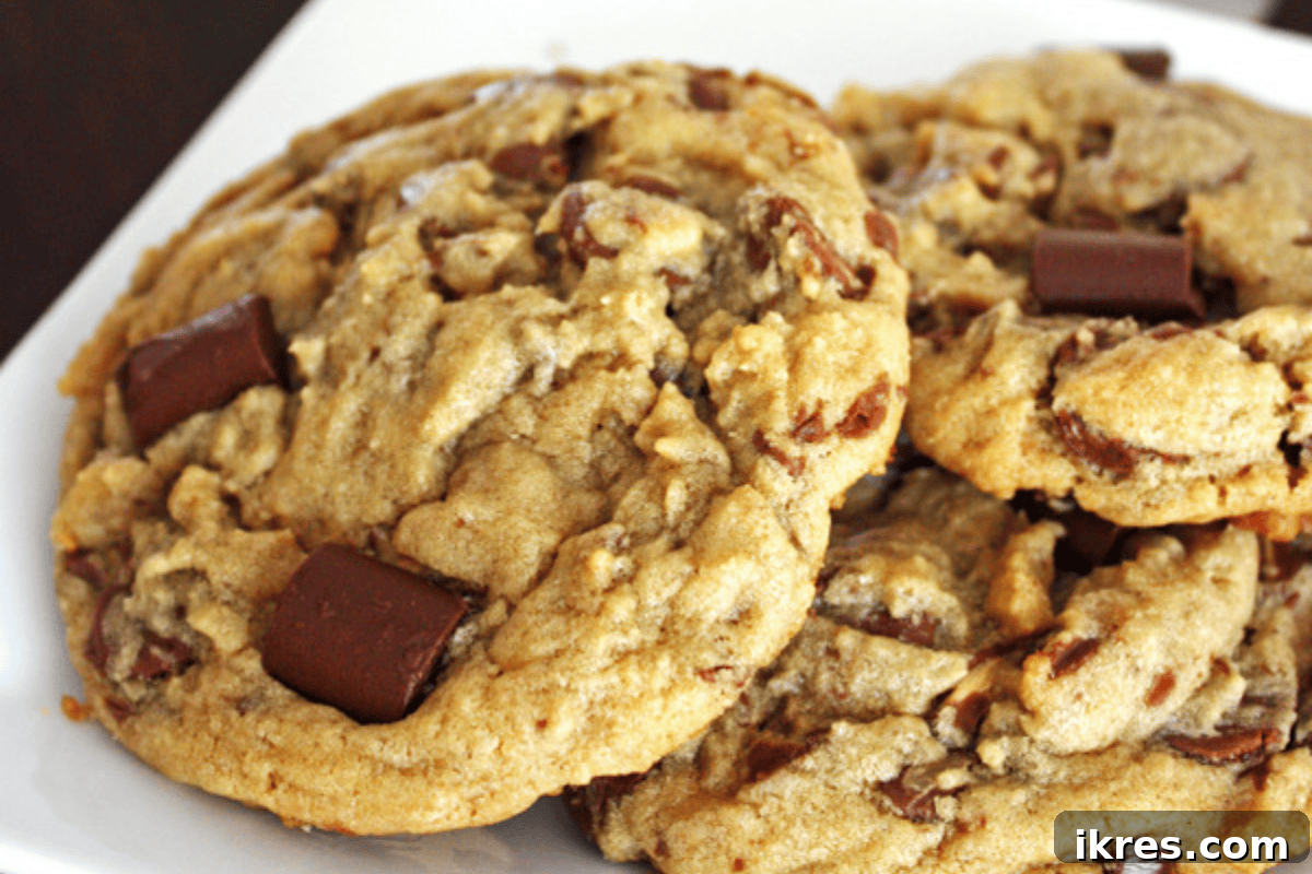 Soft and chewy Peanut Butter Chocolate Chunk Cookies, a perfect blend of two favorites