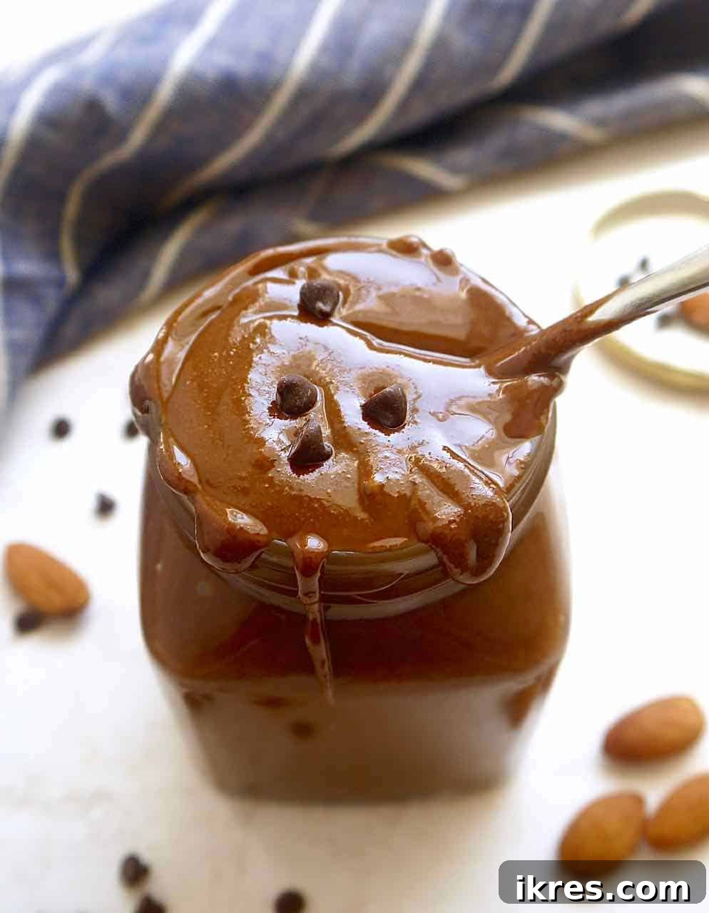 Velvety Paleo Chocolate Almond Butter 2 Smooth Paleo Chocolate Almond Butter: Decadent, Healthy Homemade Spread
