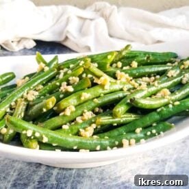 Sautéed garlic green beans with lemon.
