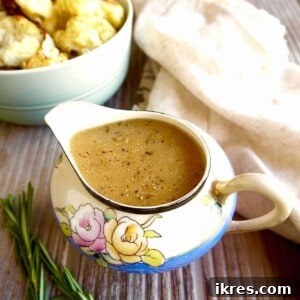 Wholesome Paleo Gluten Free Bone Broth Gravy 10 Bone Broth Gravy (Paleo, GF) | Perchance to Cook, www.perchancetocook.com