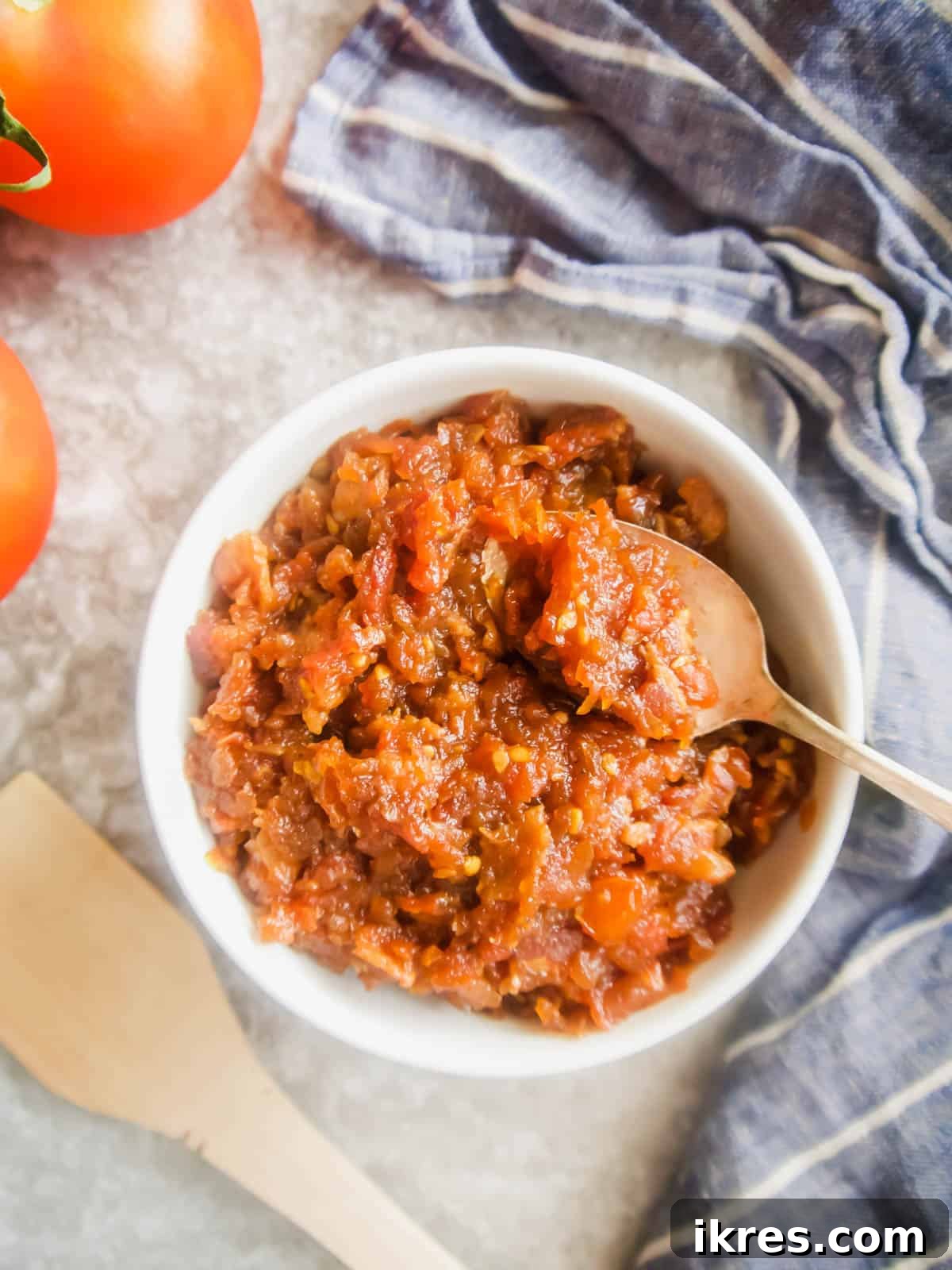 Paleo Smoky Bacon Tomato Spread 6 Finished Paleo Tomato Bacon Jam in a jar