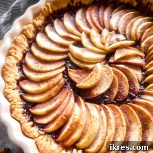 Paleo Apple Tart (Gluten-free, Dairy-free) | Perchance to Cook, www.perchancetocook.com