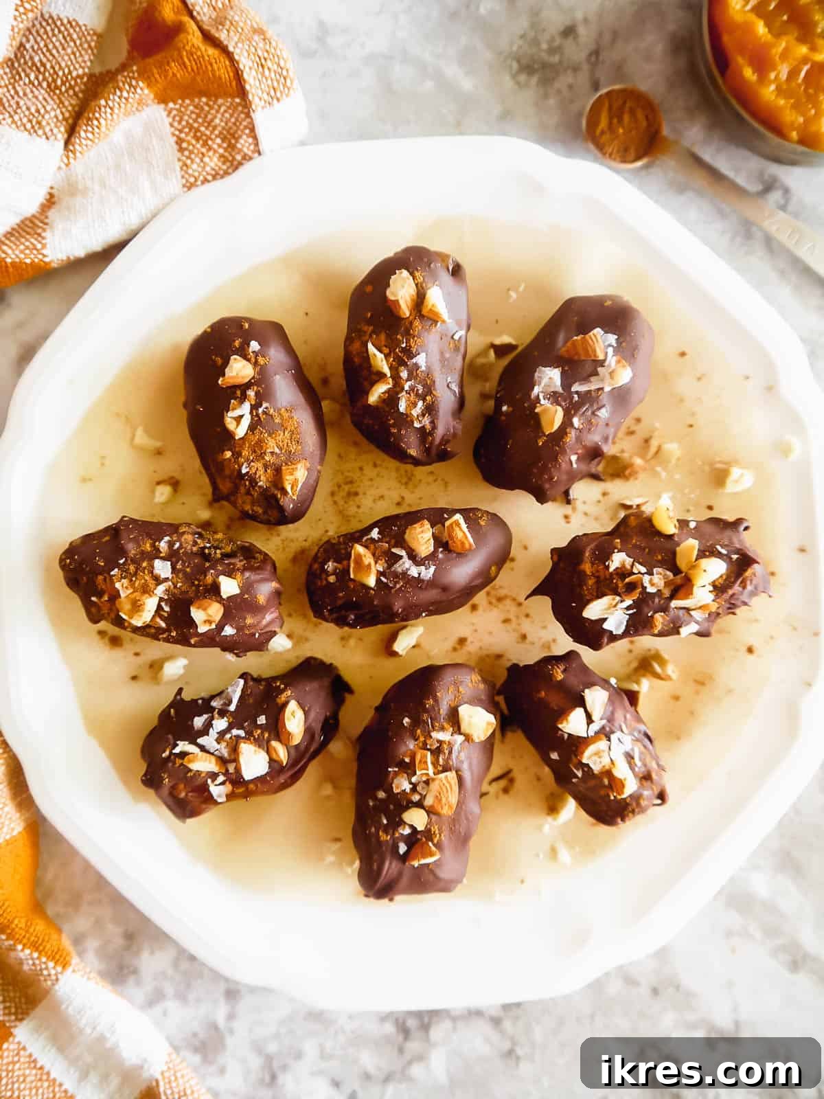 Pumpkin healthy snickers on a plate, showcasing the delicious toppings.
