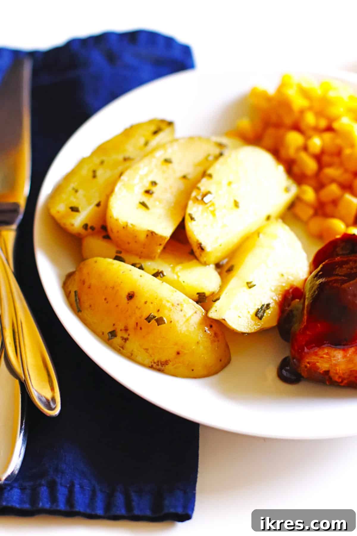 These Oven Roasted Rosemary Potatoes are a great side dish that can be cooked in the oven or on the grill.