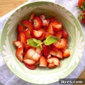 Sweet and Sour Summer Strawberries (Paleo, GF) | Perchance to Cook, www.perchancetocook.com