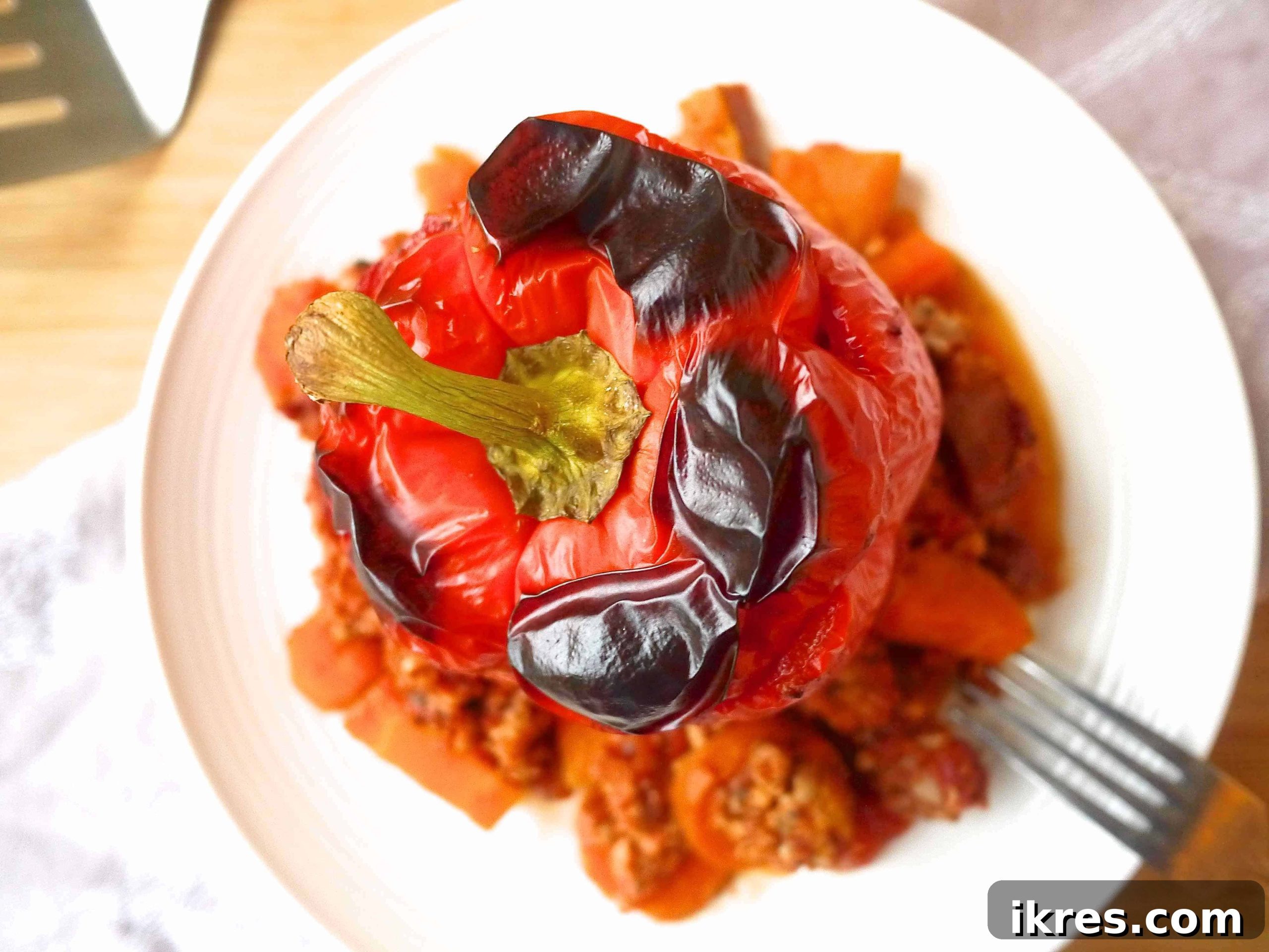 Healthy Roasted Turkey Stuffed Bell Peppers (Paleo & Gluten-Free) 2 Clean Ground Turkey Roasted Stuffed Peppers | The perfect healthy and delicious dinner solution that's paleo, gluten-free, and easy to make!